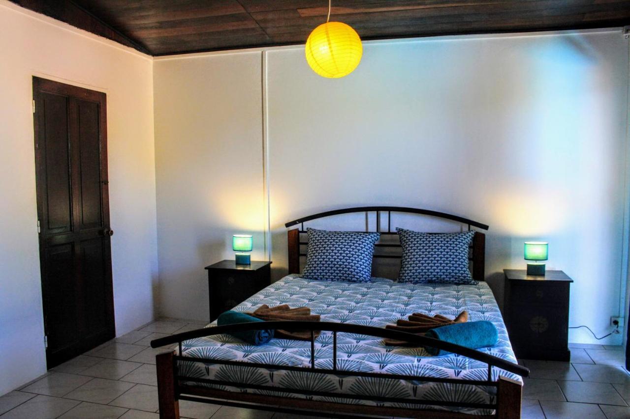 Tahiti - Fare Temahana Papeete  Buitenkant foto